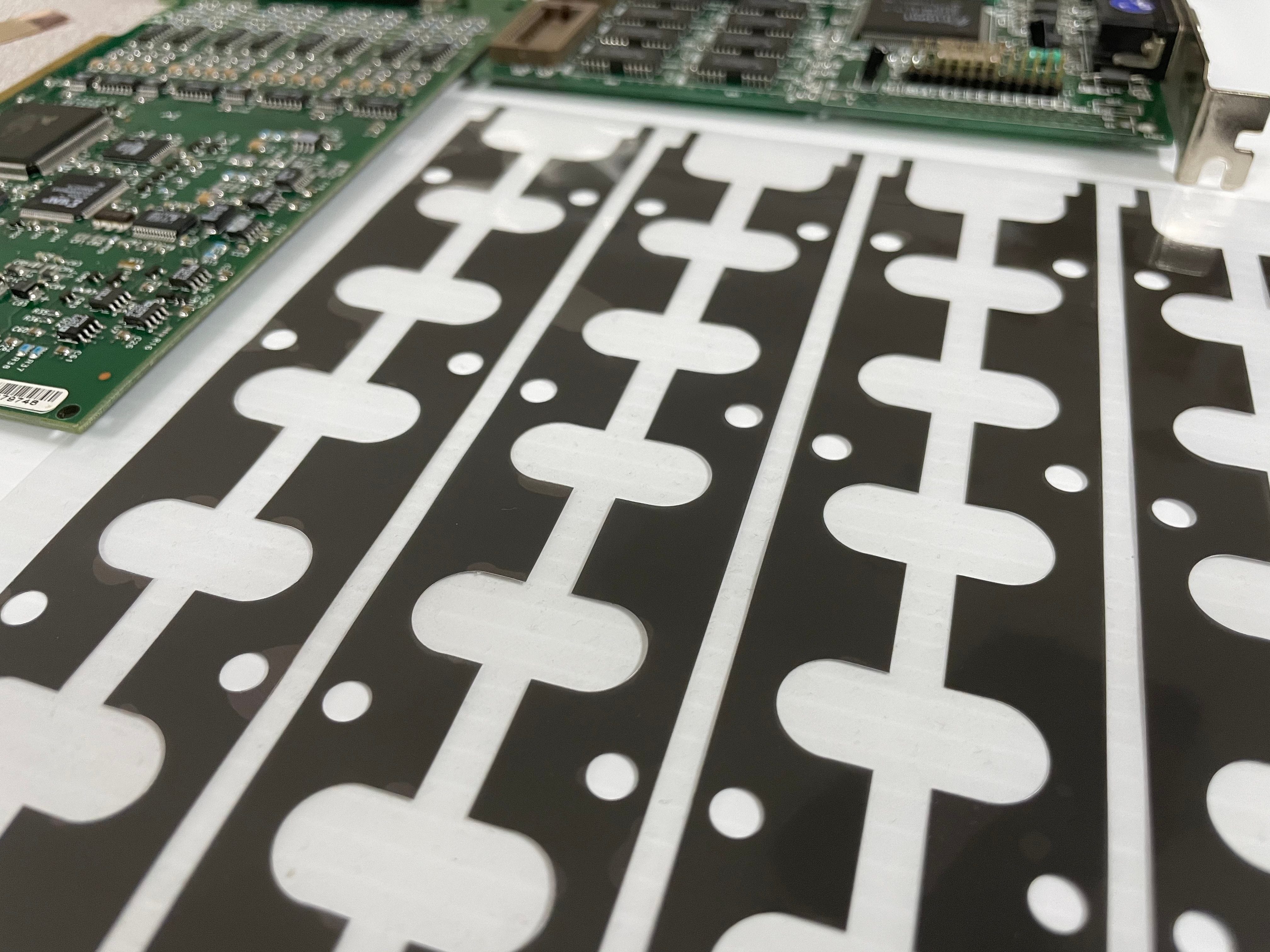 Fastelek is a fully customizable heat activated hot melt adhesive desgined to offer electronic conductivity between contacts, wires, PCB's or EMI applications